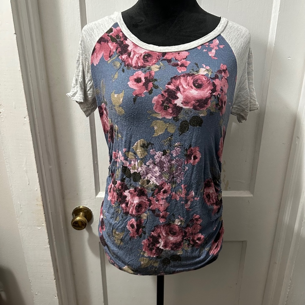 La Clef Blue Floral Short Sleeve Maternity Top in M